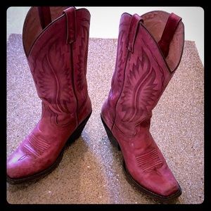 Women’s Ariat boots